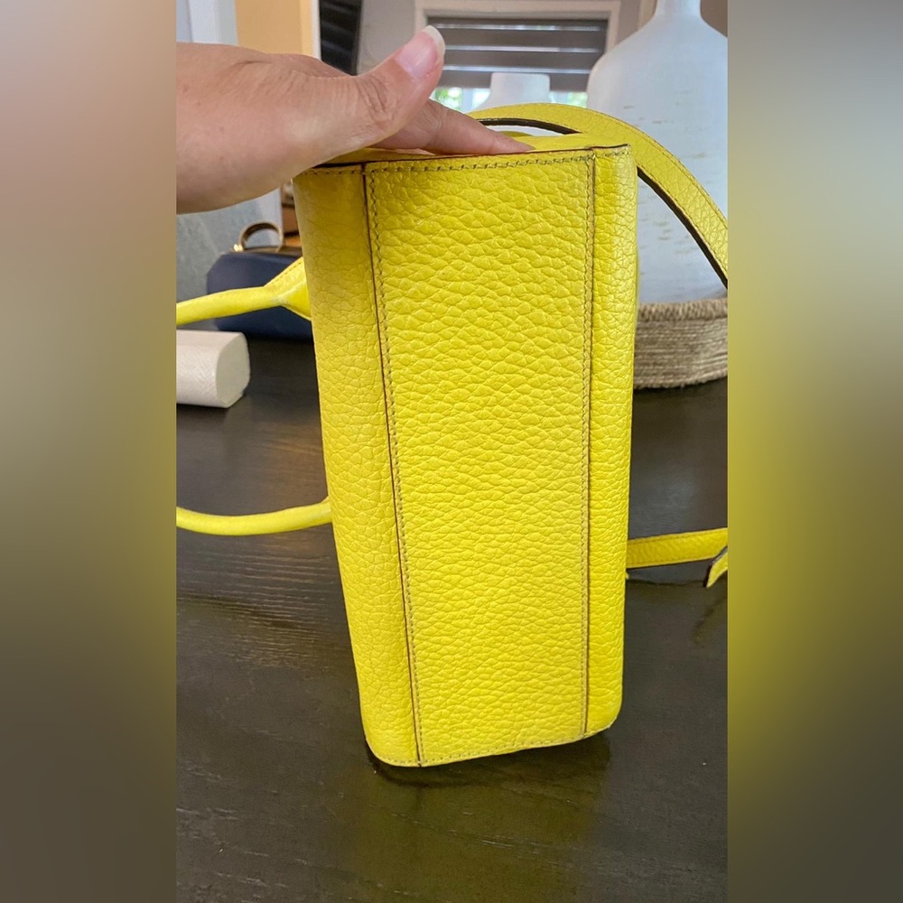 Kate Spade Yellow Womens Satchel Leather Purse Handbag - Picture 3 of 9